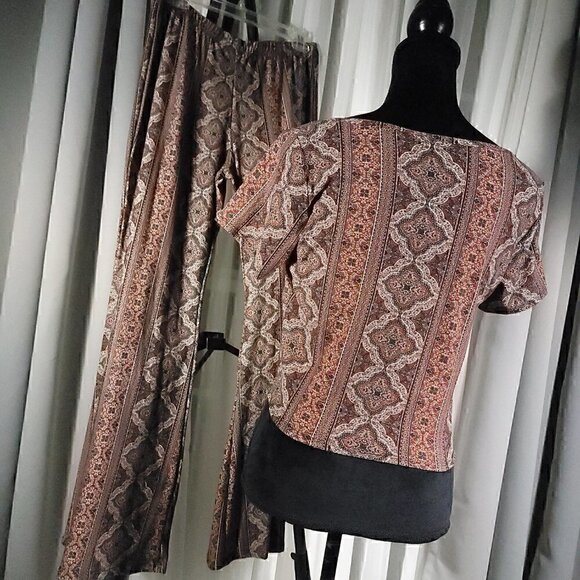 SKY Plus 2pc Pants Suit Size M Fits Like An 8-10 - Picture 9 of 10